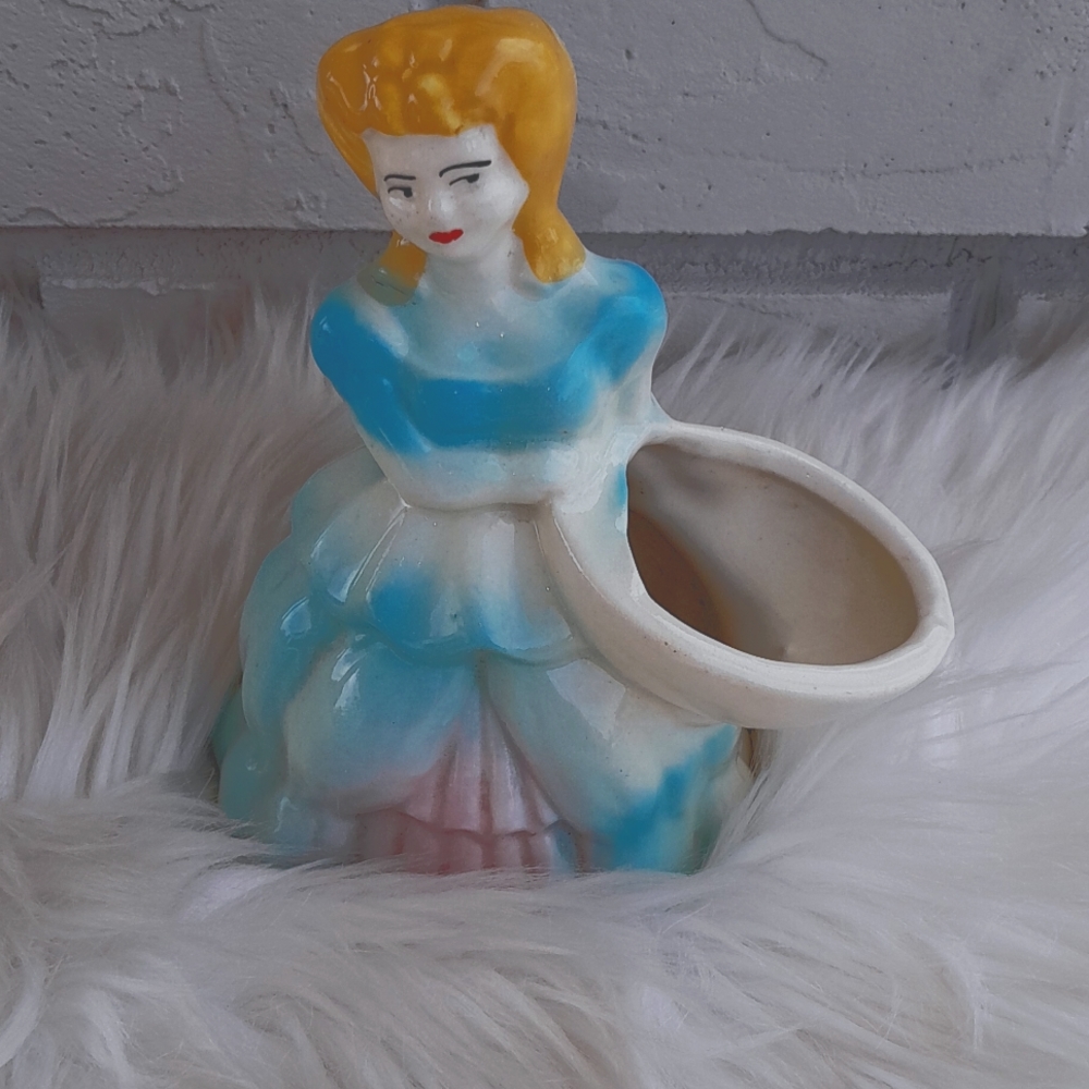 Vintage - MCM Victorian Porcelain Plant Figurine